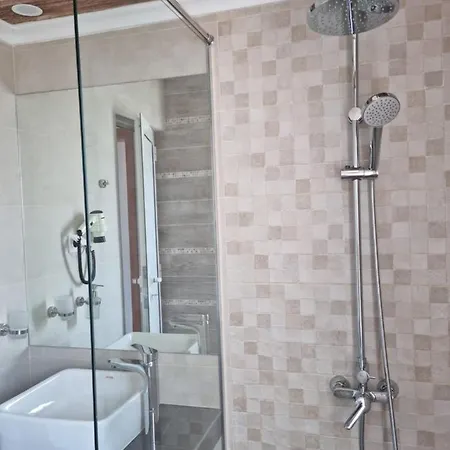 Vromos Guest Rooms Gæstehus Chernomorets