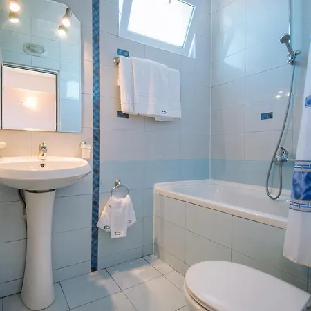 Vromos Guest Rooms